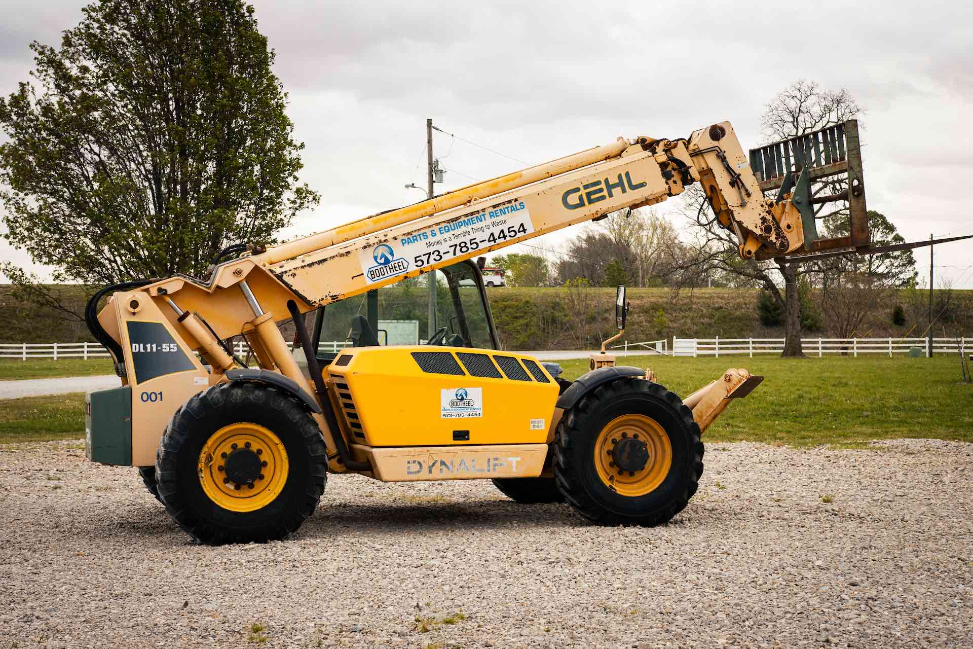 GEHL DL11-55 Telescopic Handler (11,000 lb)