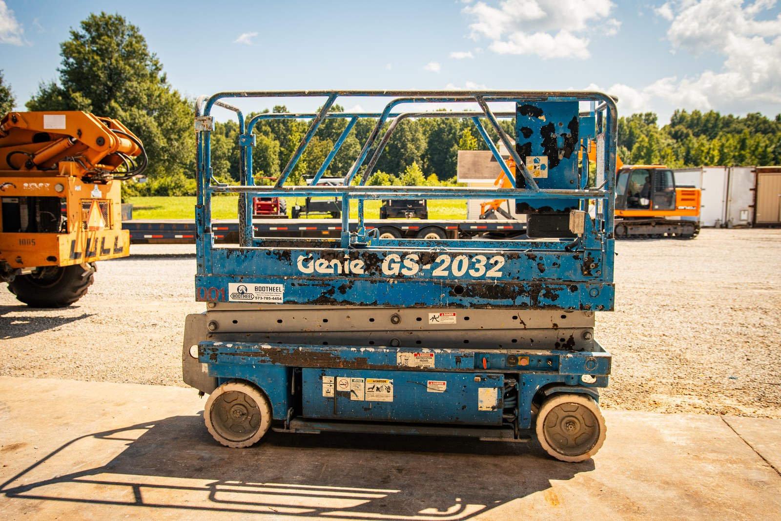 Genie GS-2032 (Electric Scissor)