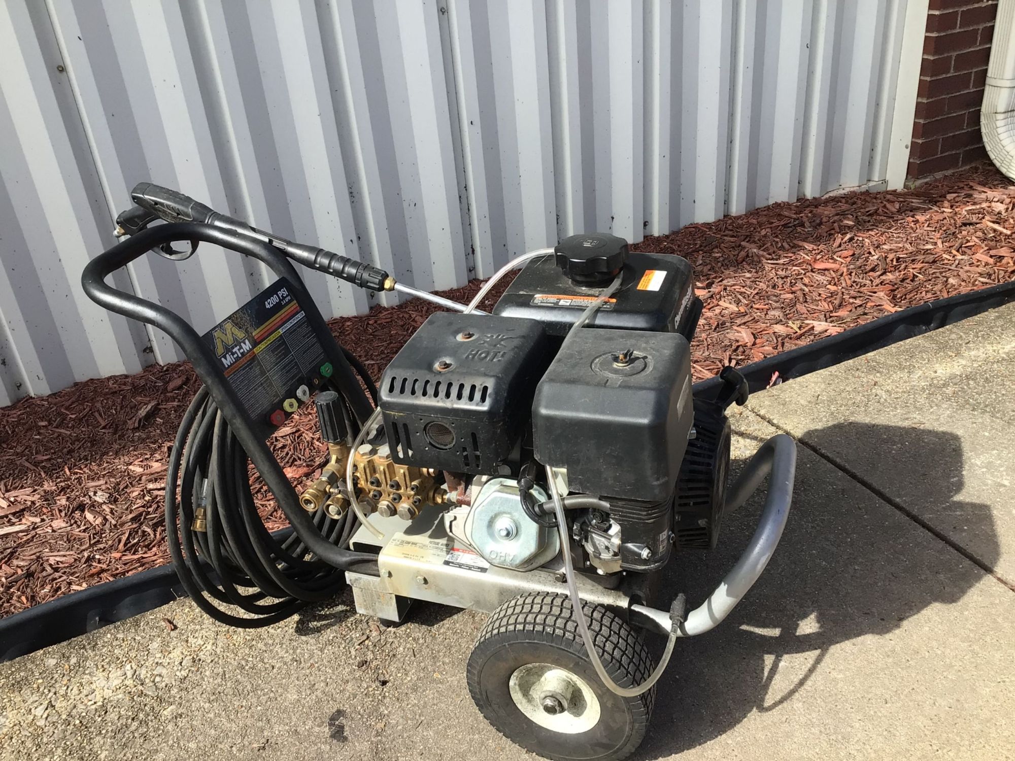 PRESSURE WASHER 4200 PSI