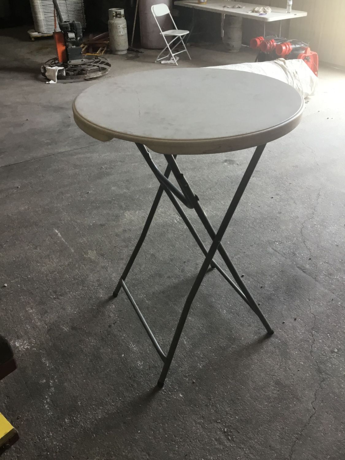 30in Bar Height Table