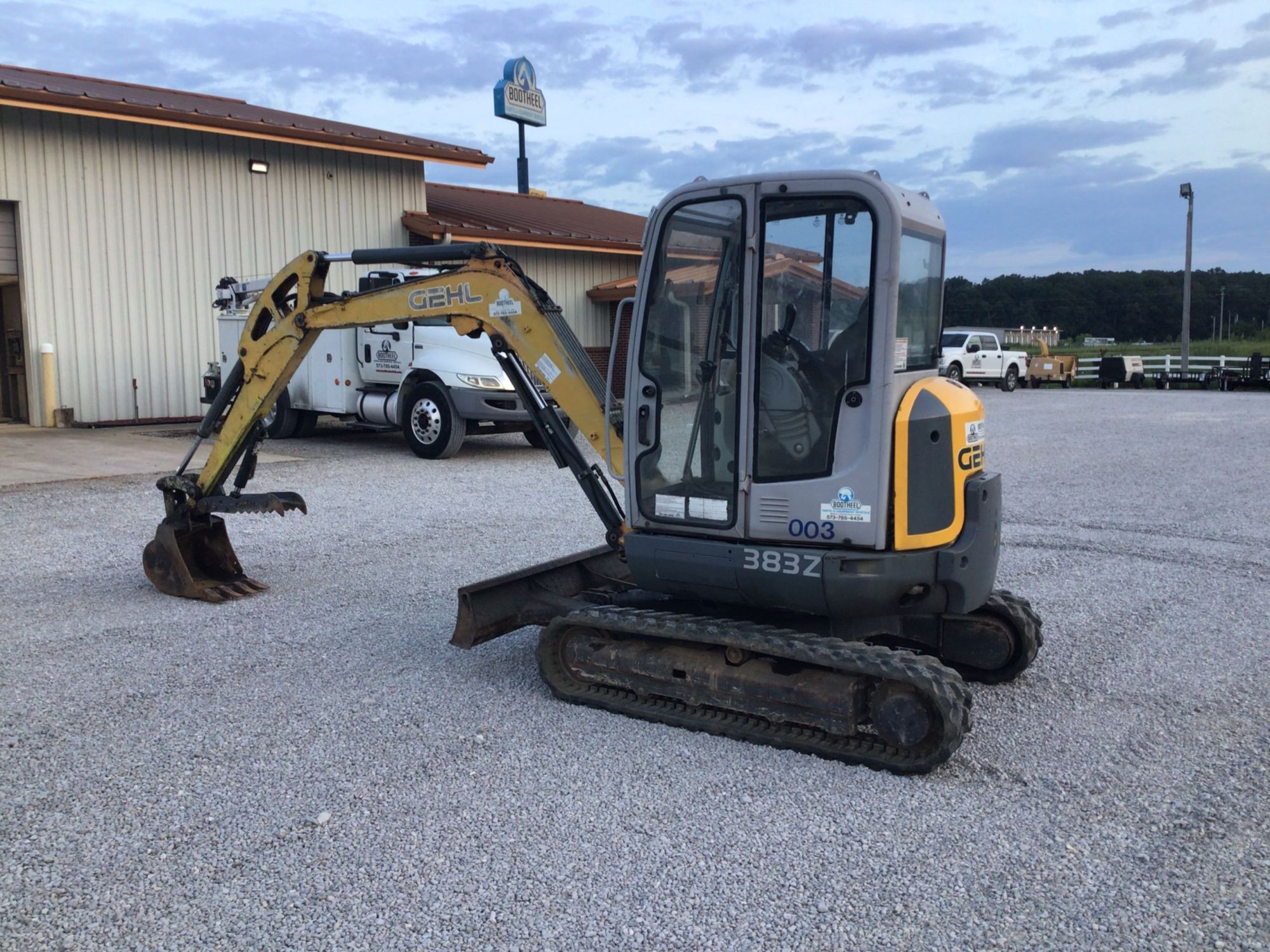 Gehl 383Z Mini-Excavator