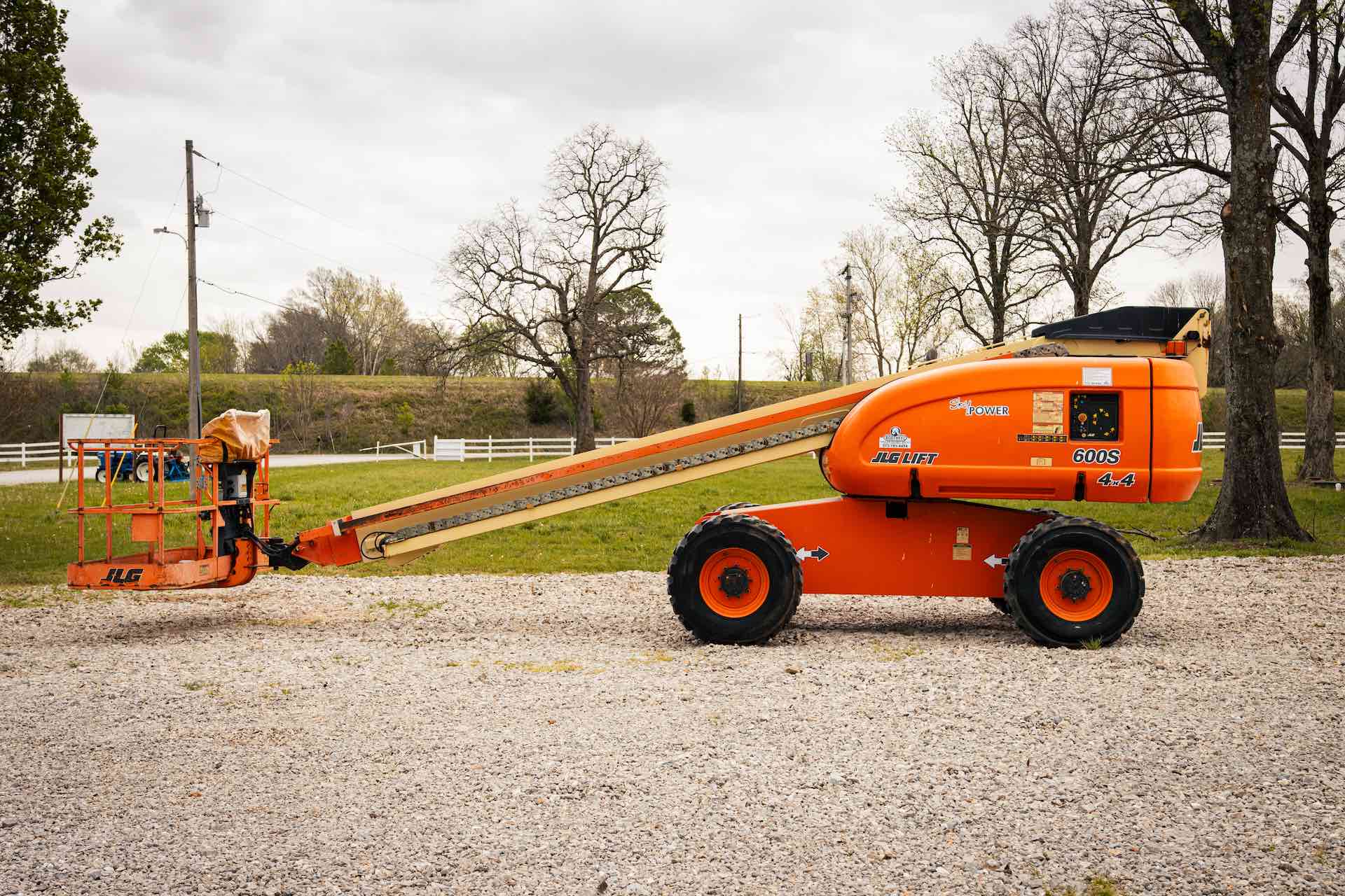 JLG 600S Boom Lift