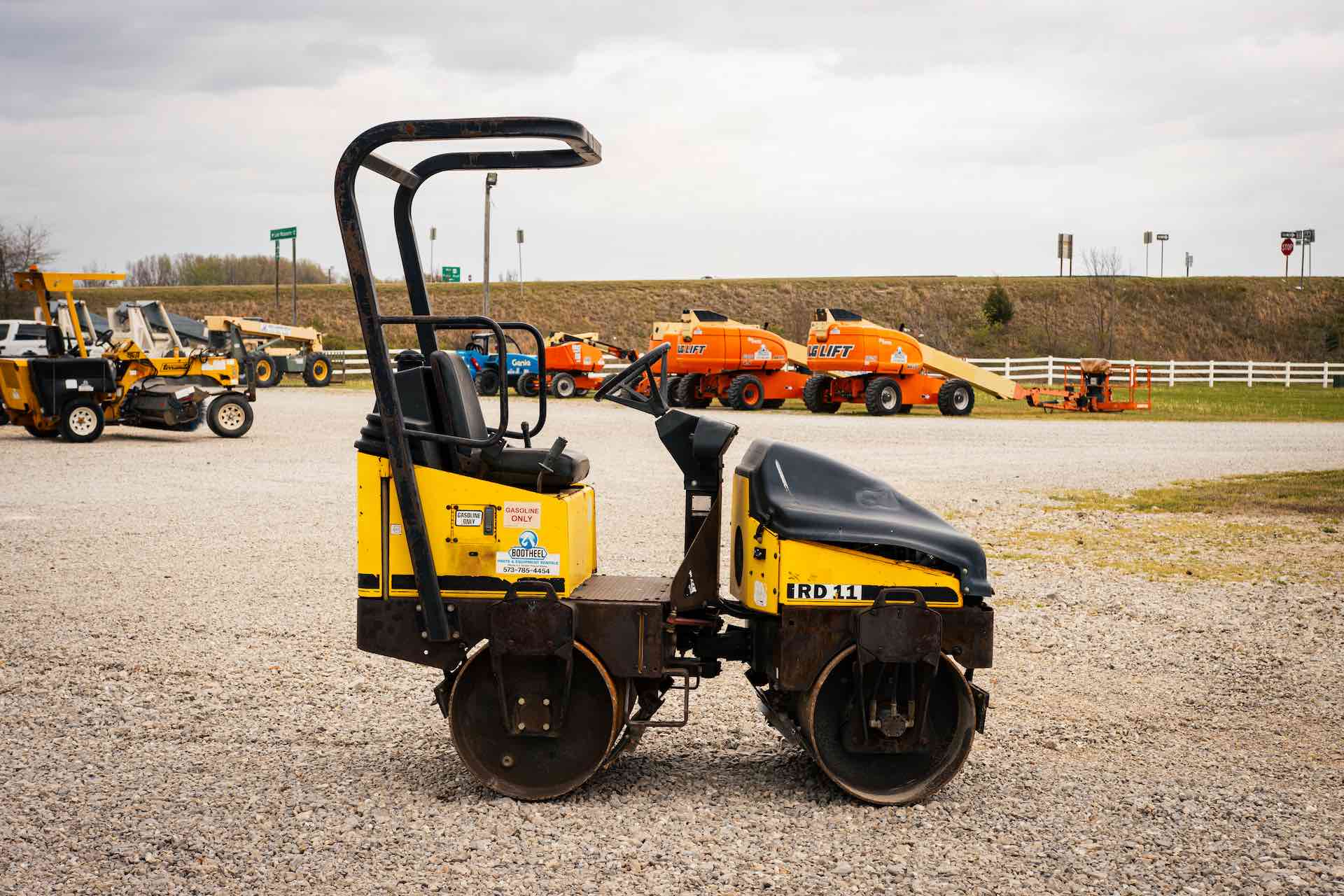 Wacker RD-11 Ride On Asphalt Roller